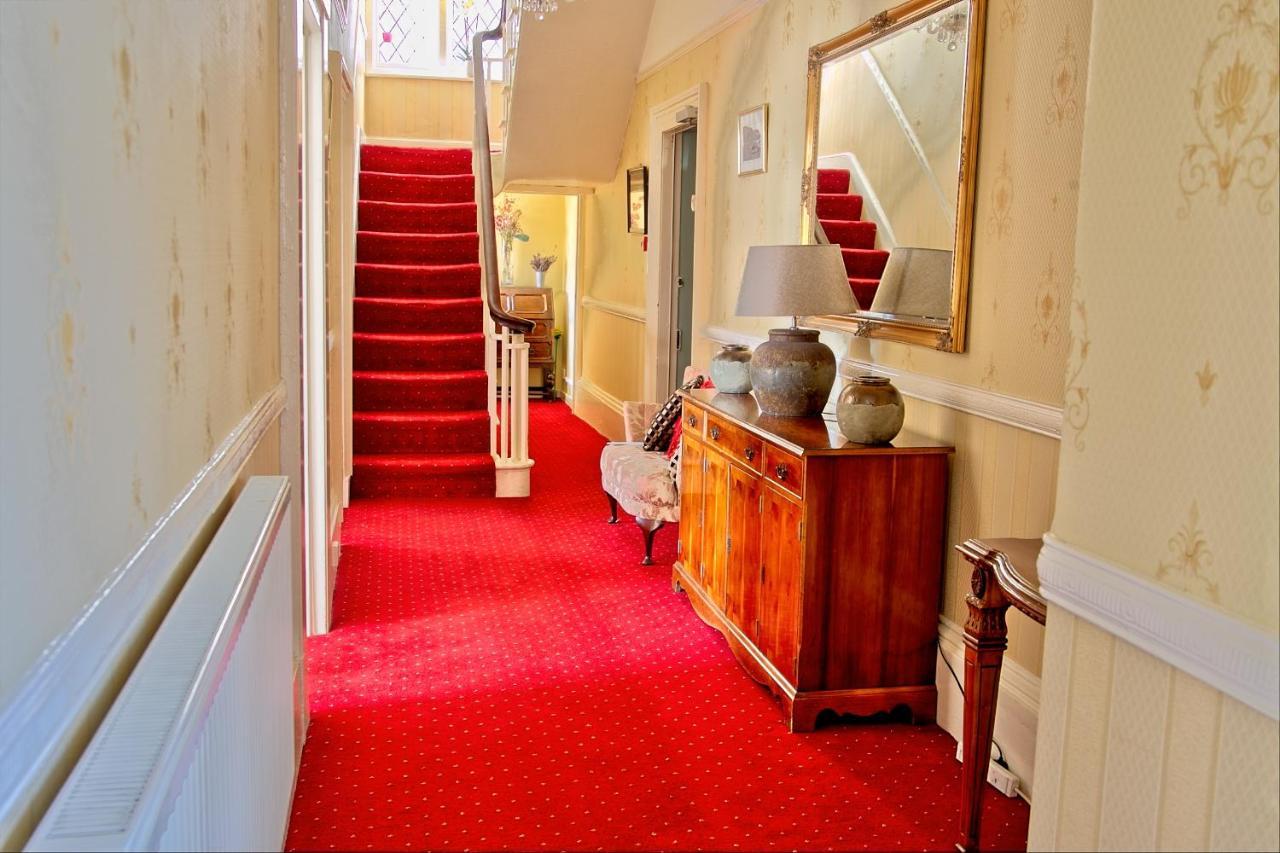 Holcombe House Guest House 랜디드노 외부 사진