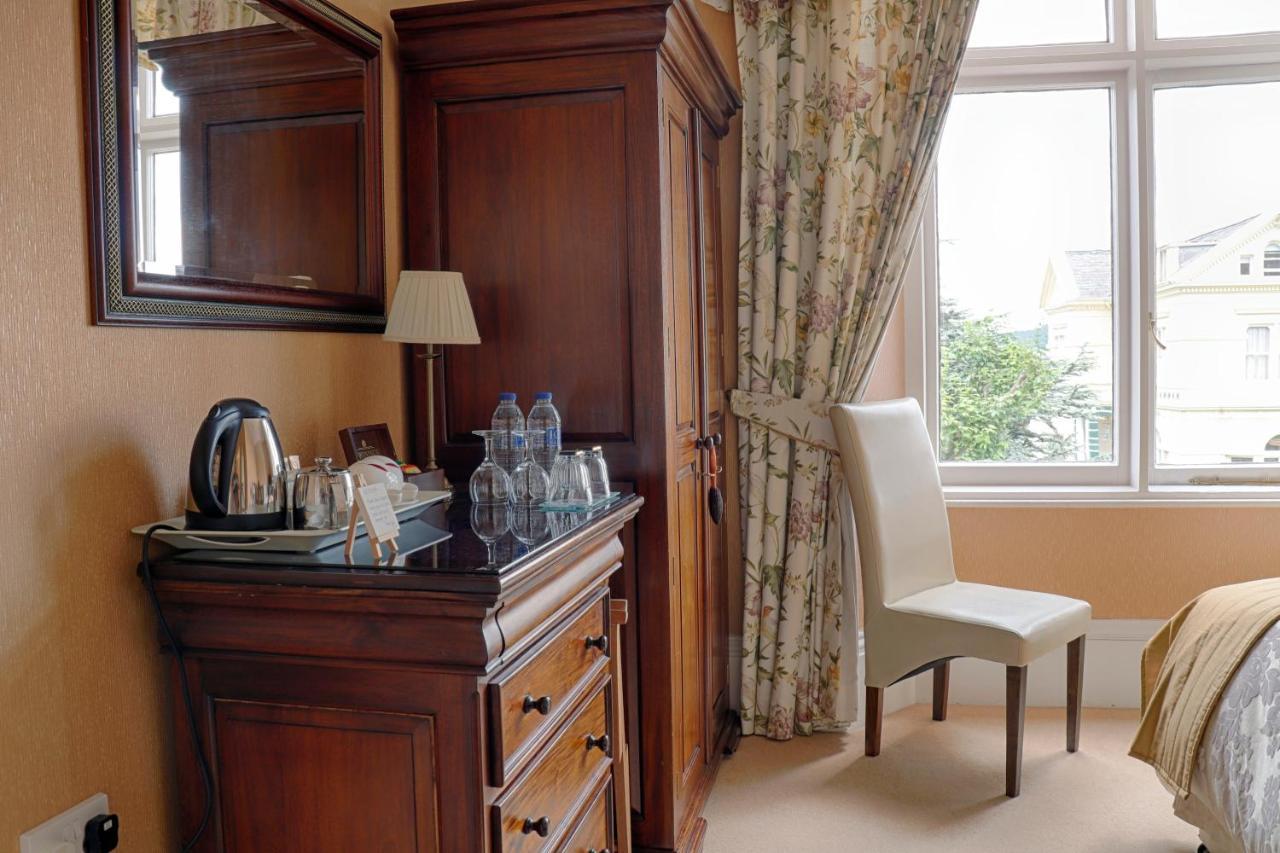 Holcombe House Guest House 랜디드노 외부 사진
